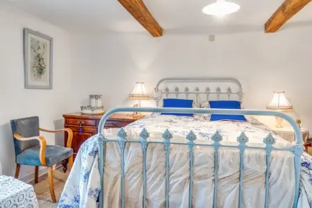 Jules & Paula, Maison de vacances attrayante à Viroinval, près de la forêt - Photo 20