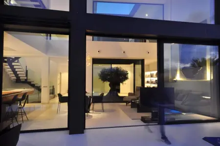 Mont Blau, Maison moderne et luxueuse à Buger avec piscine, jacuzzi et vue panoramique - Photo 12