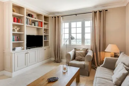 Villa Marguerite Sea View, Villa extravagante à Mandelieu-la-Napoule près de Cannes - Photo 1