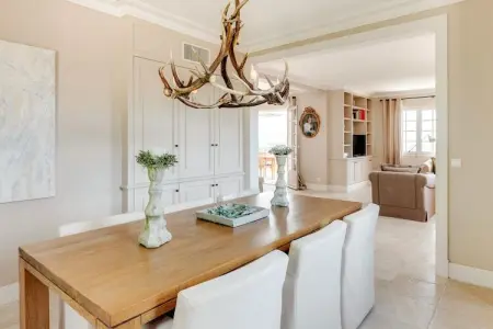 Villa Marguerite Sea View, Villa extravagante à Mandelieu-la-Napoule près de Cannes - Photo 2