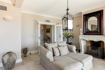 Villa Marguerite Sea View, Villa extravagante à Mandelieu-la-Napoule près de Cannes - Photo 10