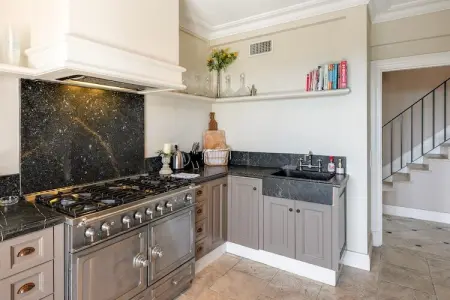 Villa Marguerite Sea View, Villa extravagante à Mandelieu-la-Napoule près de Cannes - Photo 15