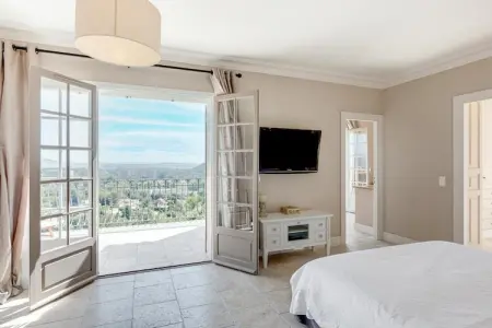 Villa Marguerite Sea View, Villa extravagante à Mandelieu-la-Napoule près de Cannes - Photo 20