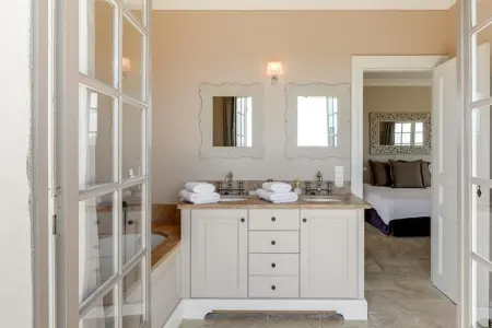 Villa Marguerite Sea View, Villa extravagante à Mandelieu-la-Napoule près de Cannes - Photo 29