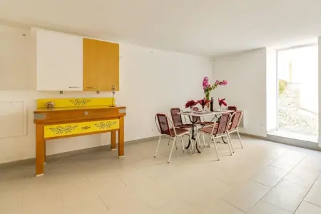 La vigneronne, Maison rénovée pour quatre dans le vieux village cathare de Montouliers - Photo 10