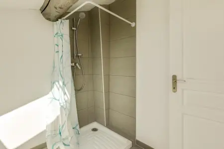 La vigneronne, Maison rénovée pour quatre dans le vieux village cathare de Montouliers - Photo 20