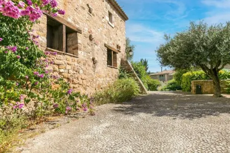 La vigneronne, Maison rénovée pour quatre dans le vieux village cathare de Montouliers - Photo 24