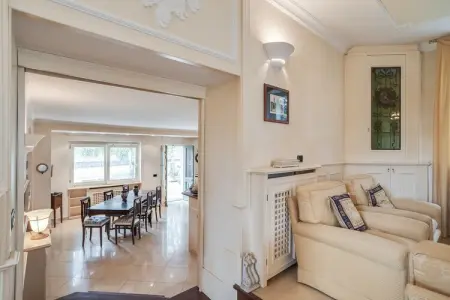 Villa d'epoca con ampio giardino lago di como, Villa accueillante à Lanzo d  Intelvi avec bibliothèque et jardin - Photo 12