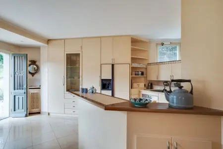 Villa d'epoca con ampio giardino lago di como, Villa accueillante à Lanzo d  Intelvi avec bibliothèque et jardin - Photo 16