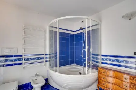 Villa d'epoca con ampio giardino lago di como, Villa accueillante à Lanzo d  Intelvi avec bibliothèque et jardin - Photo 29