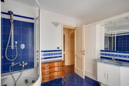 Villa d'epoca con ampio giardino lago di como, Villa accueillante à Lanzo d  Intelvi avec bibliothèque et jardin - Photo 30