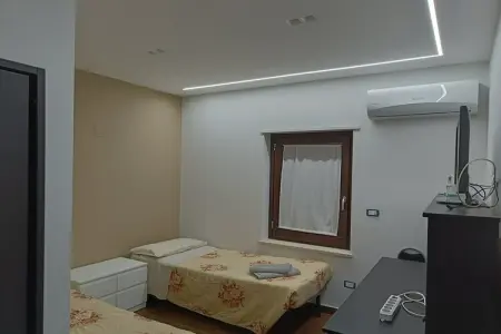 Villa Baglieri Guest House, Villa Sereine à Nissoria avec Piscine Privée et Jardin - Photo 13