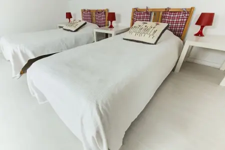 Le Clos Surcouf, Très jolie maison de vacances à Isigny-sur-Mer avec deux jardins - Photo 10