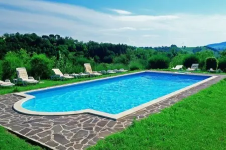 Fattoria 15, Maison de vacances spacieuse à Amandola avec piscine - Photo 1
