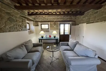 Fattoria 15, Maison de vacances spacieuse à Amandola avec piscine - Photo 8