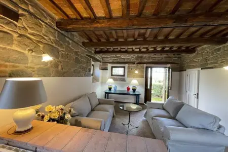 Fattoria 15, Maison de vacances spacieuse à Amandola avec piscine - Photo 15