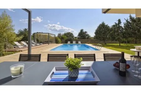 Casa Caleu, Maison de campagne de construction récente un style minimaliste, piscine privée - Photo 1