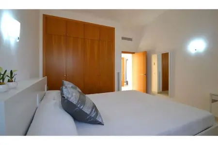 Casa Caleu, Maison de campagne de construction récente un style minimaliste, piscine privée - Photo 16