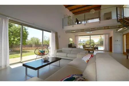 Casa Caleu, Maison de campagne de construction récente un style minimaliste, piscine privée - Photo 26