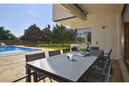 Casa Caleu, Maison de campagne de construction récente un style minimaliste, piscine privée - Photo 27