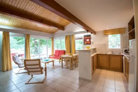 L'Espinet 4, Maison individuelle à terrasse sur vaste domaine verdoyant - Photo 4