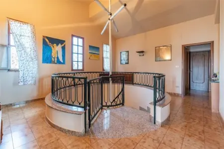 Villa Portella di mare, Merveilleuse maison de vacances à Misilmeri avec jardin - Photo 8