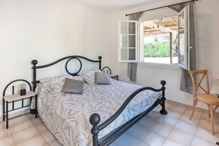 Maison Curti, Maisonnette à la Roquette dans résidence privée - Photo 3