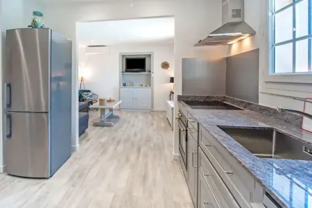 Maison Curti, Maisonnette à la Roquette dans résidence privée - Photo 15