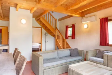 Le Lac Bleu, Maison de vacances vue montagne à Lacapelle-Marival avec jardin - Photo 9