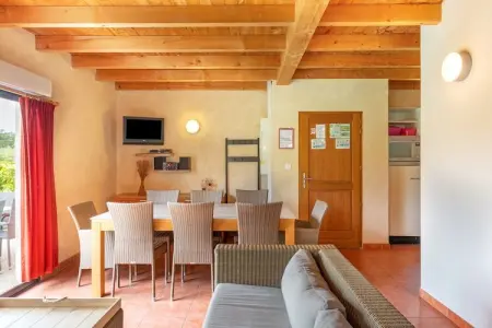 Le Lac Bleu, Maison de vacances vue montagne à Lacapelle-Marival avec jardin - Photo 10