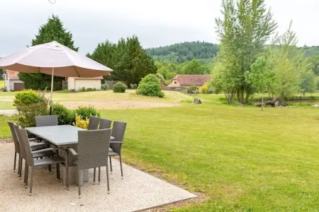 Le Lac Bleu, Maison de vacances vue montagne à Lacapelle-Marival avec jardin - Photo 20