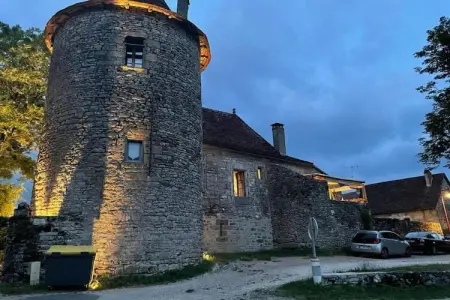 Le Lac Bleu, Maison de vacances vue montagne à Lacapelle-Marival avec jardin - Photo 36