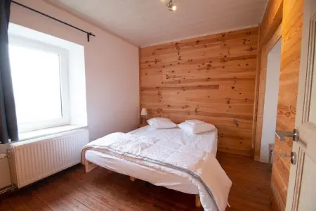 Les Trois Chênes, Magnifique maison de vacances très spacieuse avec sauna et vue sur la campagne - Photo 4