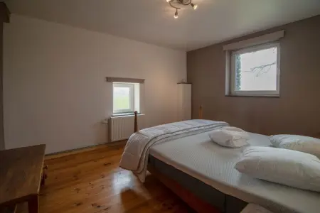 Les Trois Chênes, Magnifique maison de vacances très spacieuse avec sauna et vue sur la campagne - Photo 18