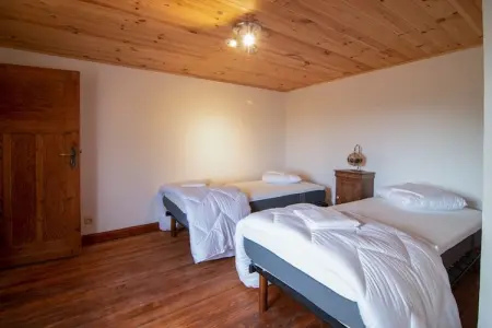 Les Trois Chênes, Magnifique maison de vacances très spacieuse avec sauna et vue sur la campagne - Photo 24