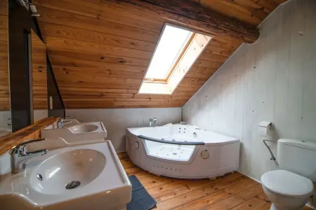 Les Trois Chênes, Magnifique maison de vacances très spacieuse avec sauna et vue sur la campagne - Photo 34