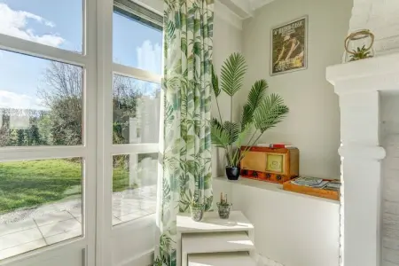 The Little White House, Maison de vacances confortable à Westouter avec un jardin - Photo 11