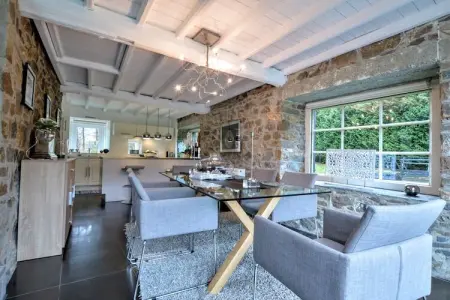 Pierreuse, Magnifique maison indépendante avec piscine extérieure pour l'été, proche de Spa - Photo 2