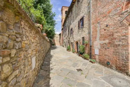 Il Poggiale-app10, Ferme luxuriante à Gambassi Terme-Fi avec court de tennis - Photo 32