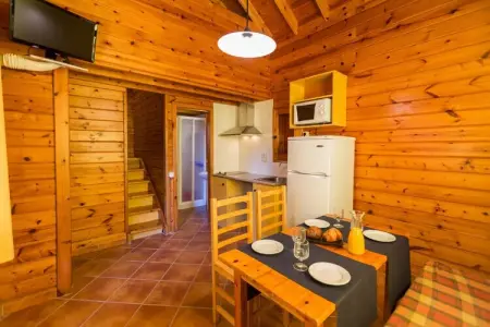 La Llosa 1 Xaloc, Bungalow en bois avec terrasse couverte, à 1 km de la plage - Photo 27