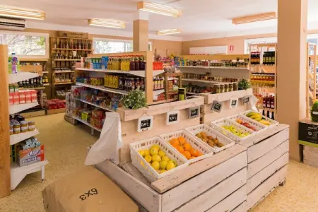La Llosa Ponent, Joli bungalow avec terrasse couverte, à 1 km de la plage - Photo 17