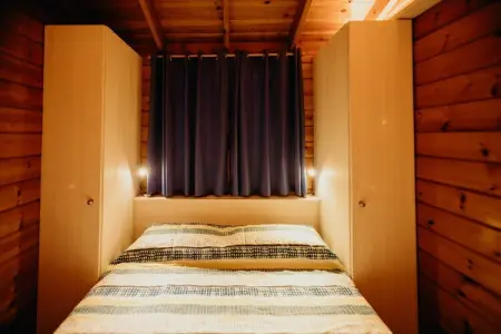 La Llosa 3 LLEBEIG, Joli bungalow en bois avec terrasse, à 1 km de la plage - Photo 7