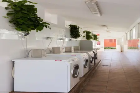 La Llosa 3 LLEBEIG, Joli bungalow en bois avec terrasse, à 1 km de la plage - Photo 16