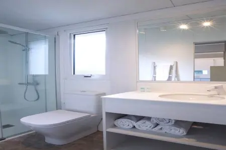 Tamarit Park Resort 1 THALASSA, Chalet moderne avec climatisation à deux pas de la plage - Photo 13