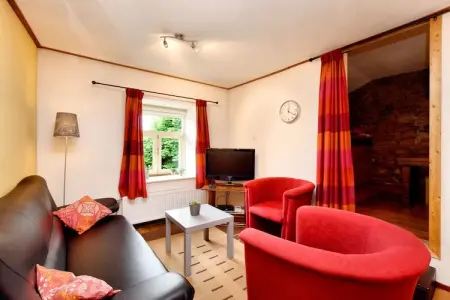 Les Écuries, Ferme authentique avec sauna, au centre des Ardennes - Photo 9