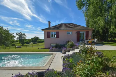 Pavillon de la Source, Maison individuelle avec une vue imprenable et une piscine privée chauffée. - Photo 9