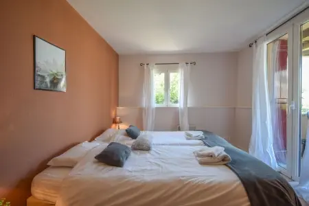 Pavillon de la Source, Maison individuelle avec une vue imprenable et une piscine privée chauffée. - Photo 17