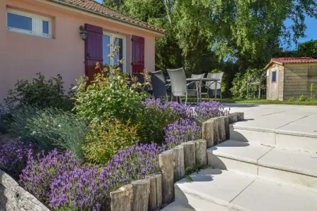 Pavillon de la Source, Maison individuelle avec une vue imprenable et une piscine privée chauffée. - Photo 25