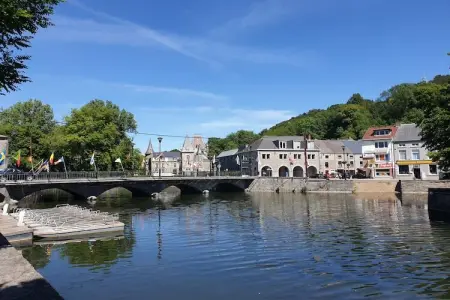Verblijfpark Ardinam 2, Joli chalet avec micro-ondes, situé dans les Ardennes - Photo 17