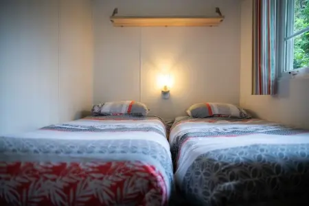 Verblijfpark Ardinam 2, Joli chalet avec micro-ondes, situé dans les Ardennes - Photo 19